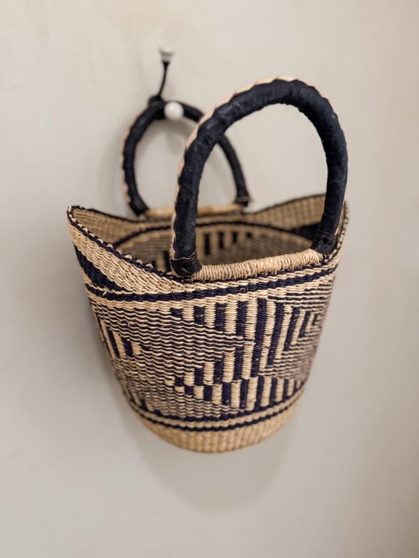 Medium Size Straw Bag Black Geometrical Pattern