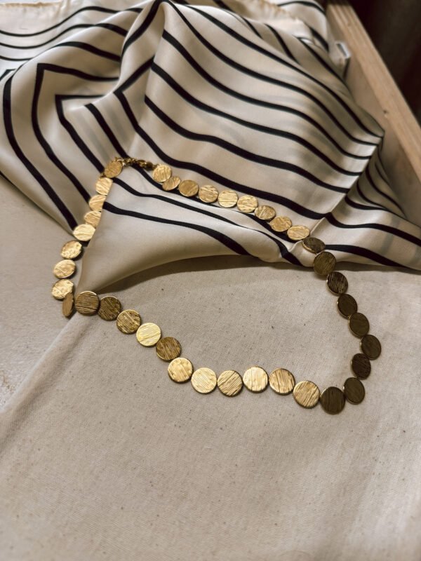 Itzel Necklace in Gold