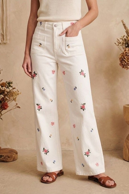 Embroidery White Light Jeans