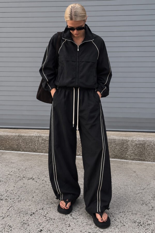 Μαύρο Track Suit με λευκές ρίγες